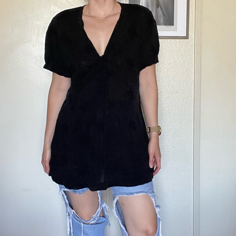 Long black v neck short sleeve tunic top dress embroidered  Black Women's Top m